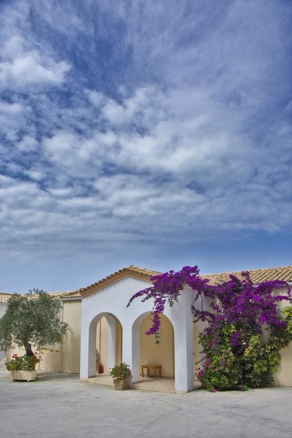Hotel Agia Paraskevi Sívota Exteriör bild